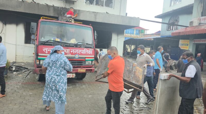 तोड़फोडपछि पनि सेवा भाव कायम: निवर्तमान नगर प्रमुख ढकाल सरसफाई अभियानमा सक्रिय