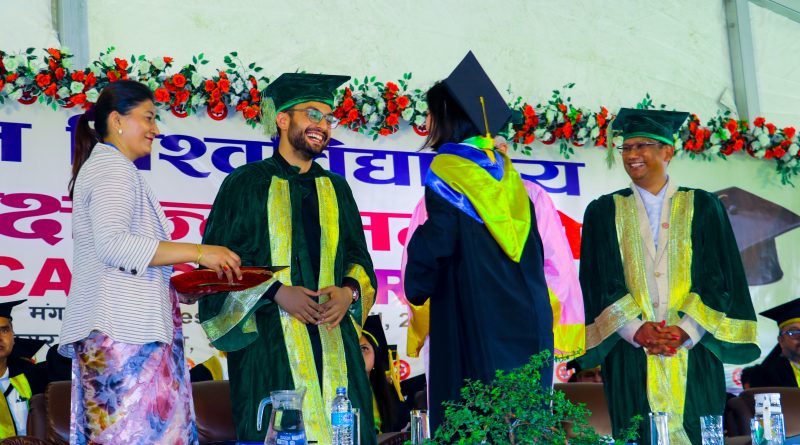 पूर्वाञ्चल विश्वविद्यालयको १४औँ दीक्षान्त : ६ हजार ७ सय ६ विद्यार्थी दीक्षित, ज्ञानदेखि जिम्मेवारीतर्फको यात्रा