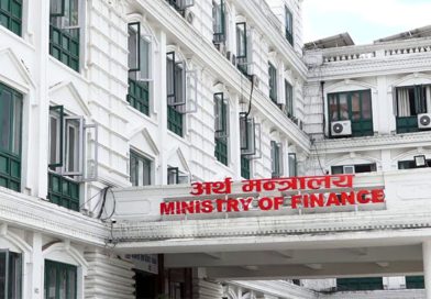 तीन वर्षपछि कर्मचारीको तलब बढाउने तयारीमा सरकार तीन वर्षपछि कर्मचारीको तलब बढाउने तयारीमा सरकार