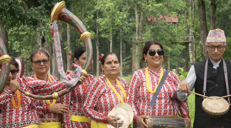 बाघझोडामा नौमती बाजाको गुञ्जन : मौलिक संस्कृति जगेर्नाको सन्देश बोकेको सांस्कृतिक उत्सव बाघझोडामा नौमती बाजाको गुञ्जन : मौलिक संस्कृति जगेर्नाको सन्देश बोकेको सांस्कृतिक उत्सव