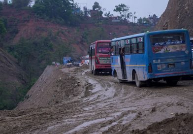 निर्माण सामग्रीको मूल्यवृद्धिले सुदूरपश्चिमका सडक योजना ठप्प, पुँजीगत खर्चमा असर निर्माण सामग्रीको मूल्यवृद्धिले सुदूरपश्चिमका सडक योजना ठप्प, पुँजीगत खर्चमा असर