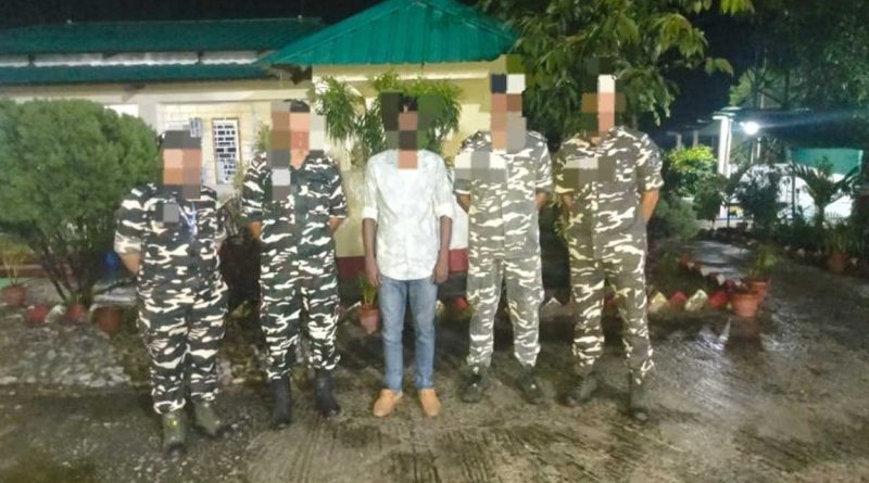 दुई दिनमै दोस्रो बङ्गलादेशी पक्राउ, सीमाक्षेत्रमा मानव तस्करी र ठगीको जोखिम बढ्दो दुई दिनमै दोस्रो बङ्गलादेशी पक्राउ, सीमाक्षेत्रमा मानव तस्करी र ठगीको जोखिम बढ्दो