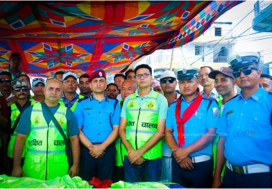 ज्याकेटभित्र लुकेको जिम्मेवारी : गछियाका सिटी चालकलाई सडक सुरक्षाको पाठ