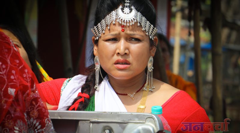 जितियाले जोगाउँदै थारू संस्कृति, लक्ष्मी चौधरी भन्छिन्– ‘नयाँ पुस्तालाई आफ्नो पहिचानसँग जोड्नुपर्छ’