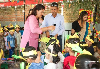 ज्ञानज्योति स्कुलमा बालबालिकासँग दसैँको खुसी साटासाट